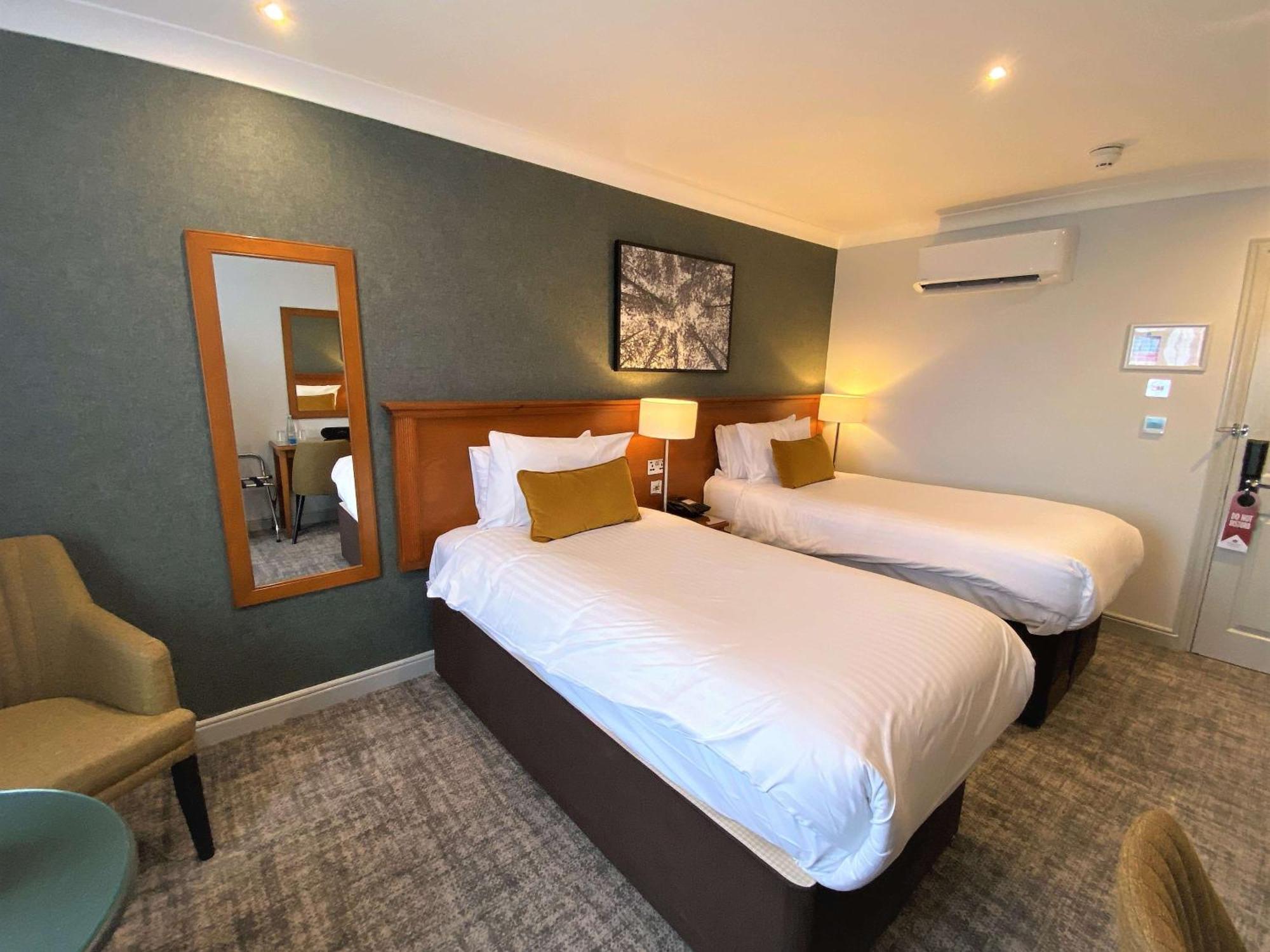 Best Western Premier EMA Yew Lodge Hotel Derby Exterior foto